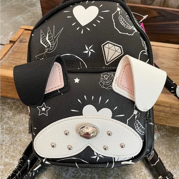 BETSEY JOHNSON “BLK & WHITE “SKULL / HEART MINI BACKPACK - Picture 9 of 9